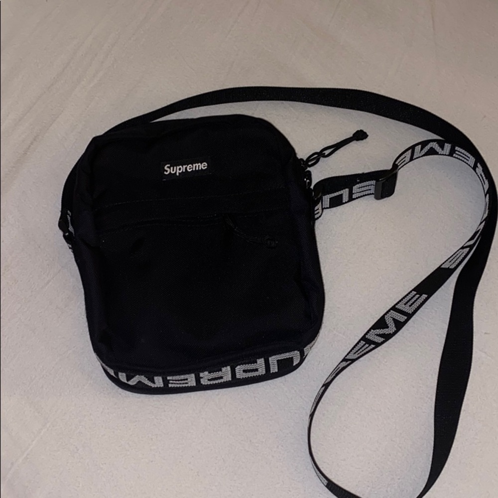Supreme Shoulder Bag SS’18